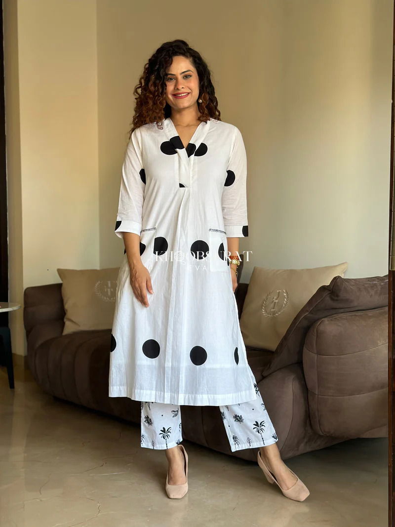 Vt Designer Printed Black Cotton Kurti With Bottom Wholesale Price In Surat
